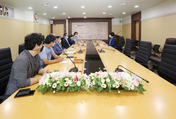 안양시의회와 안양지역건축사회, 안양시 조례 일부개정 논의(자료제공=안양시의회)