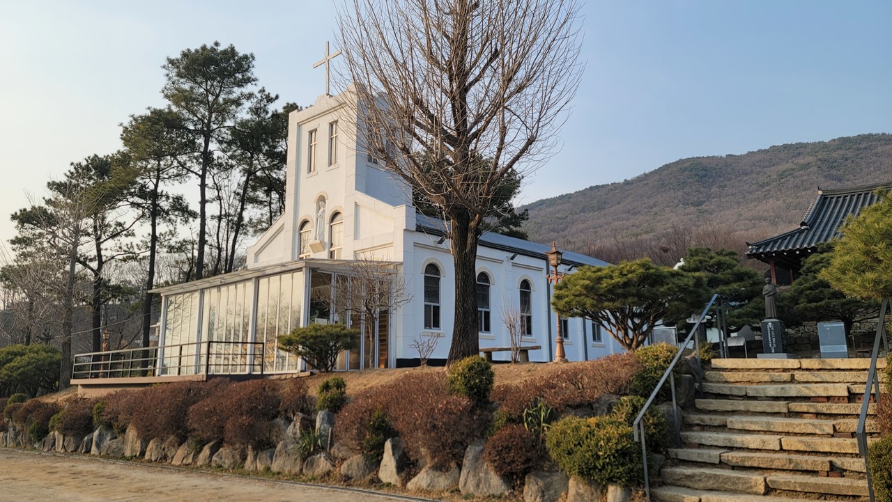 하우현 성당 전경(사진=한종훈)