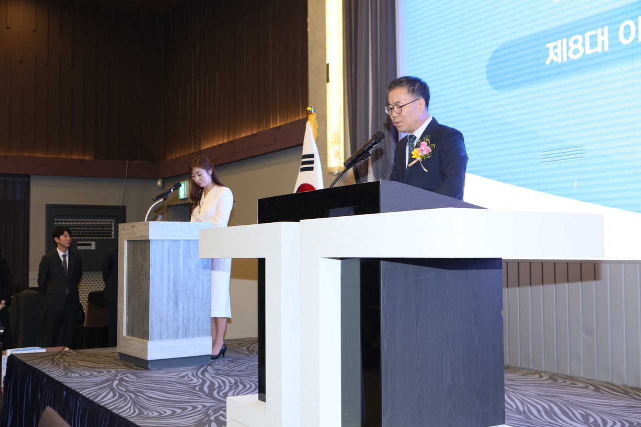 취임사 중인 윤주환 신임 이사장(자료제공=경기도건축사신협)