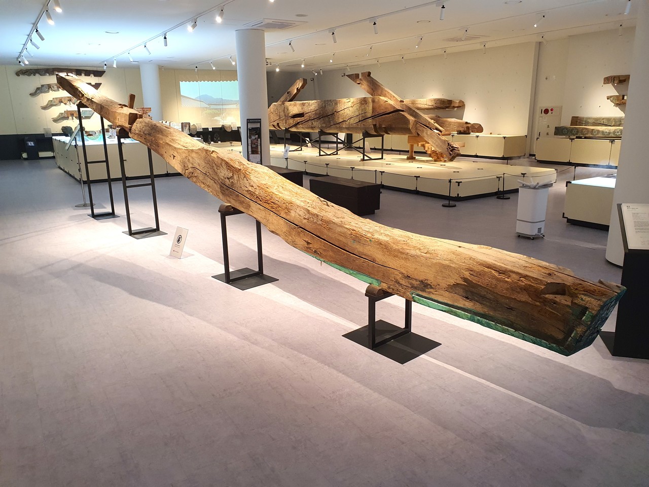 전통건축부재보존센터 전시관 내부(사진=최한녕)