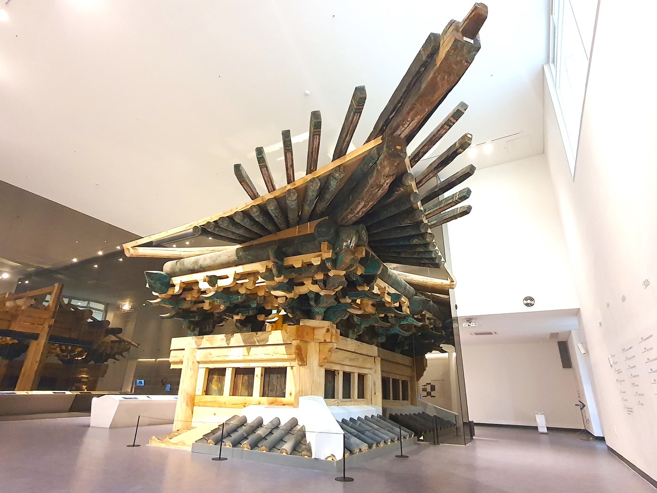  전통건축부재보존센터 전시관 내부(사진=최한녕)