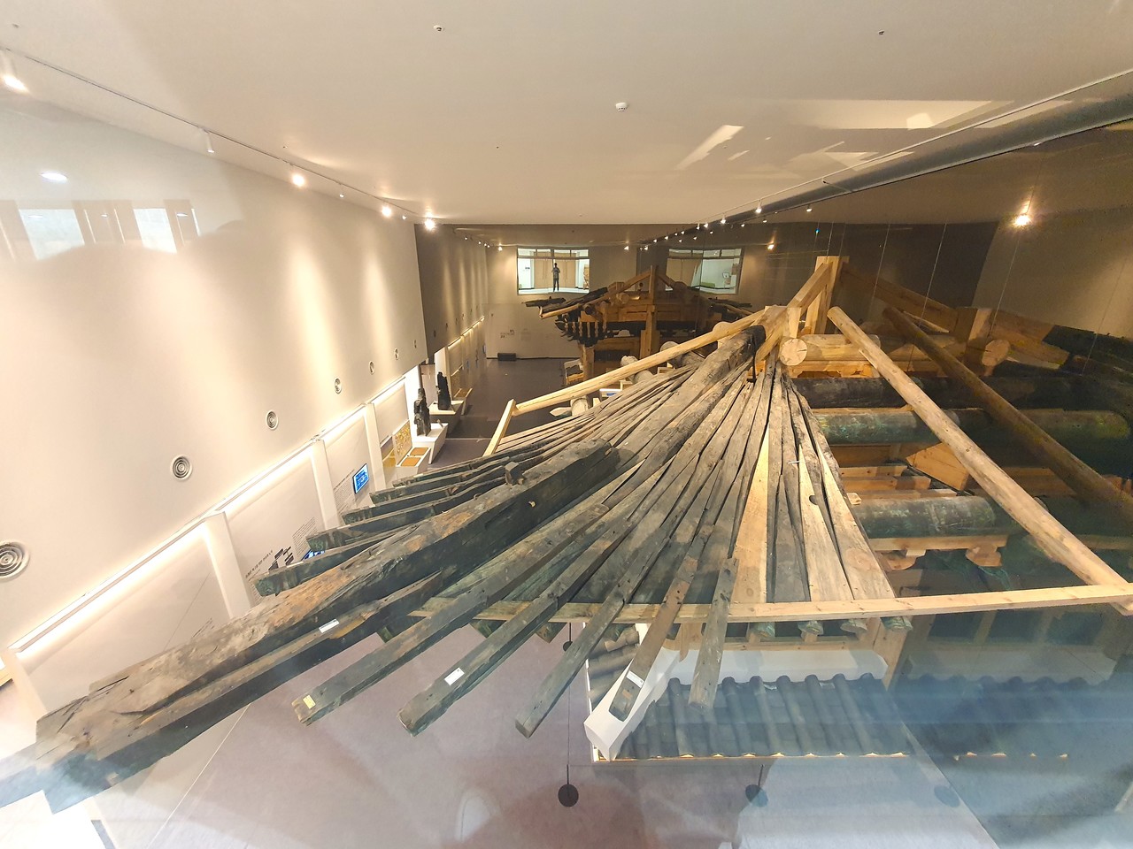  전통건축부재보존센터 전시관 내부(사진=최한녕)