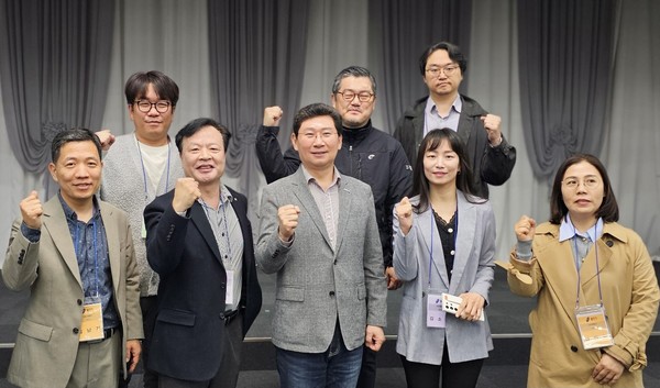 시민계획단에 참여한 용인지역건축사들 (자료제공=용인지역건축사회)