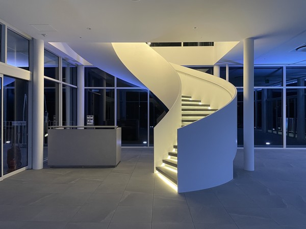 자라나루 내부 곡선계간(사진제공=가평군)