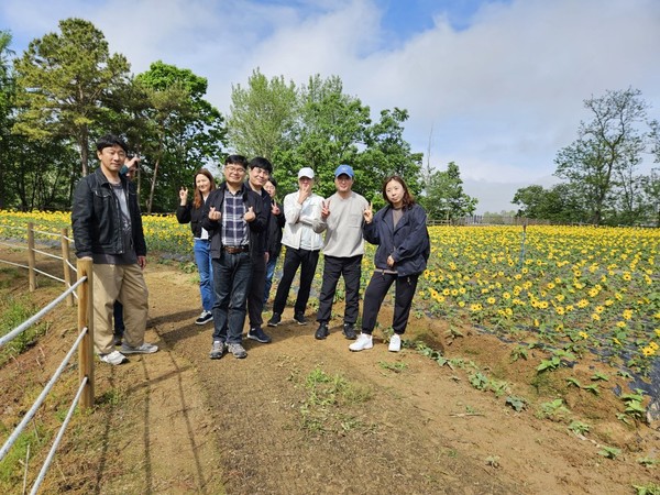 고석정꽃밭, 2025년 봄 시즌 첫날(자료제공=시흥지역건축사회)