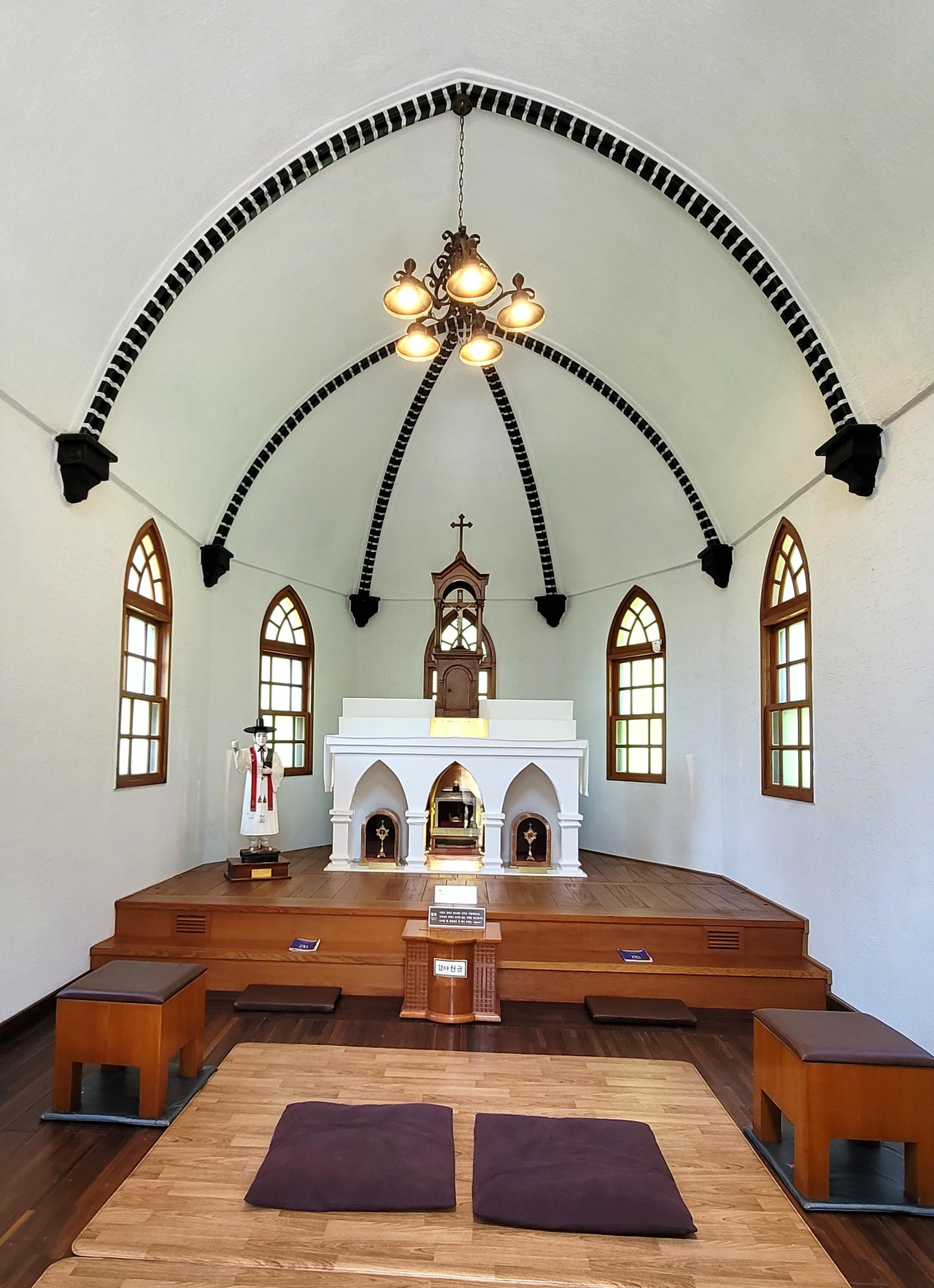 김대건 신부님 기념성당 내부(사진=최연묵)