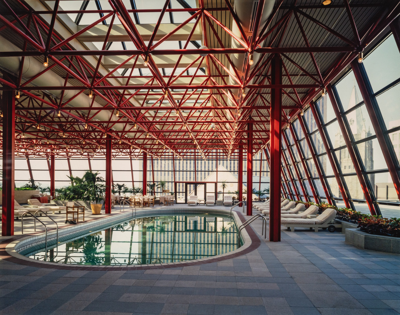 힐튼서울 수영장 사진(사진=임정의(1983), 자료제공=피크닉 piknic)